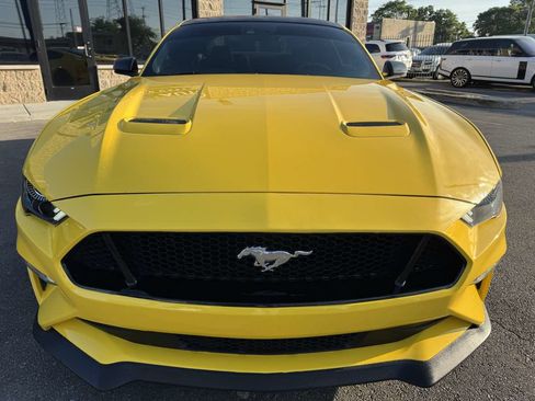 Used 2018 Ford Mustang GT Premium w/ GT Performance Package RWD image 2