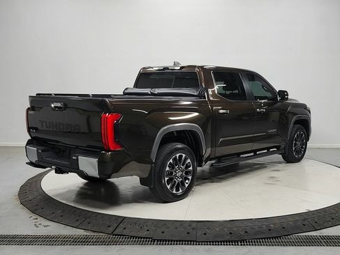 Used 2024 Toyota Tundra Limited w/ Power Package AWD/4WD image 7