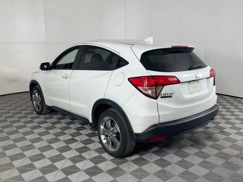 Used 2017 Honda HR-V EX image 3