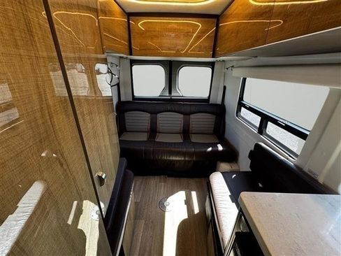 Used 2017 Mercedes-Benz Sprinter 3500 image 30