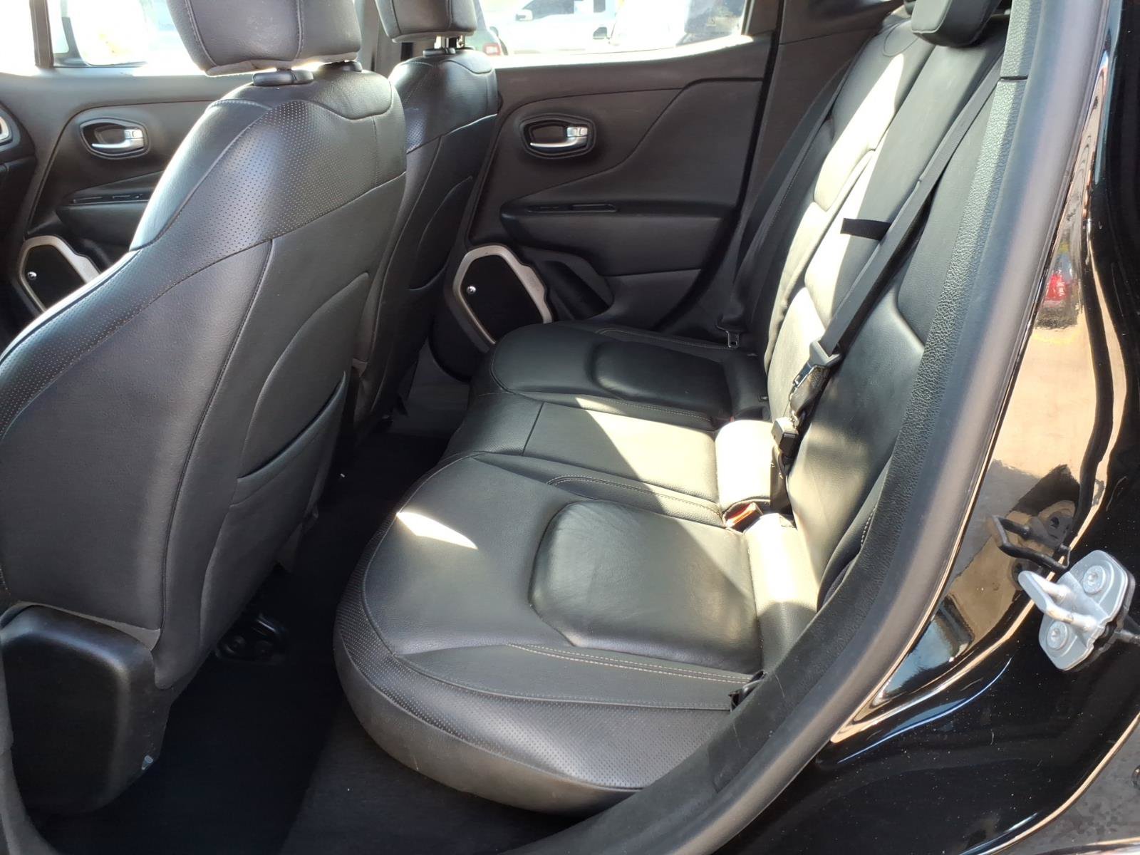 Used 2017 Jeep Renegade Limited AWD/4WD image 14