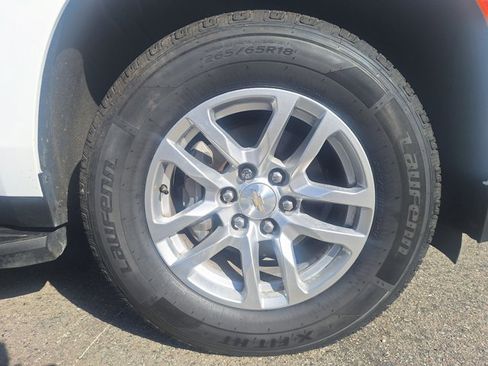 Used 2021 Chevrolet Suburban LT image 22