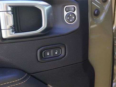 New 2026 Jeep Gladiator Sport image 18