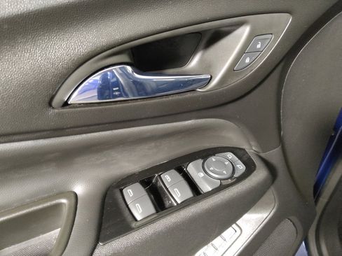 Used 2022 Chevrolet Equinox Premier image 27