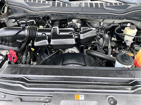 Used 2017 Ford F250 Lariat w/ Lariat Ultimate Package AWD/4WD image 11