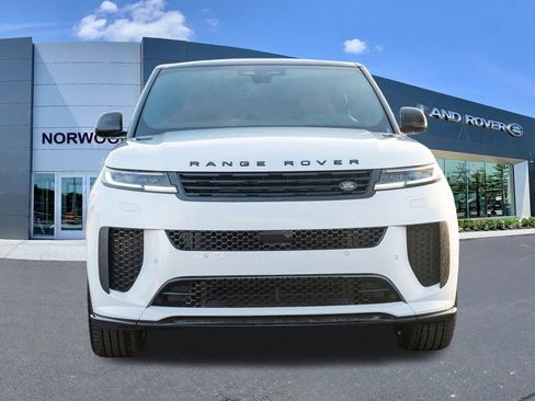 New 2026 Land Rover Range Rover Sport image 2