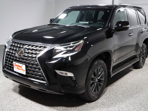Used 2023 Lexus GX 460 Premium w/ Premium Package image 34