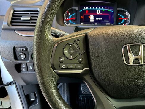 Used 2021 Honda Pilot EX image 11