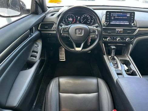 Used 2022 Honda Accord Sport image 11