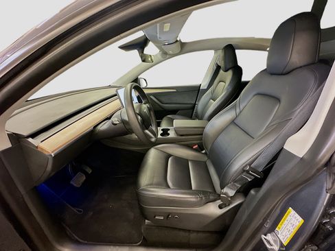 Used 2023 Tesla Model Y Long Range image 13