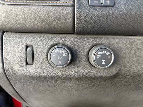 Used 2021 GMC Canyon AT4 w/ Driver Alert Package image 22