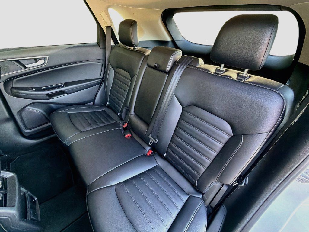 Used 2020 Ford Edge SEL w/ Convenience Package AWD/4WD image 25