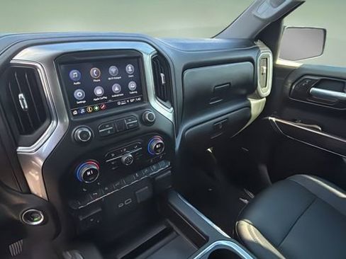 Used 2021 Chevrolet Silverado 1500 LT Trail Boss w/ Convenience Package II image 24