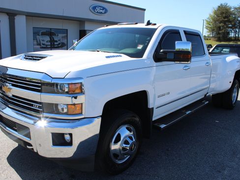 Used 2017 Chevrolet Silverado 3500 LTZ w/ Duramax Plus Package image 2