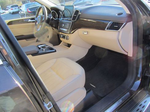 Used 2017 Mercedes-Benz GLE 350 image 22