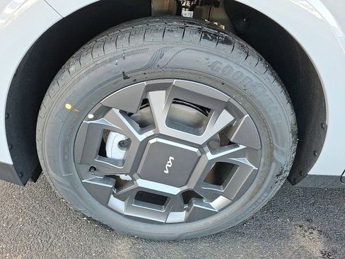 New 2026 Kia Carnival SX image 4