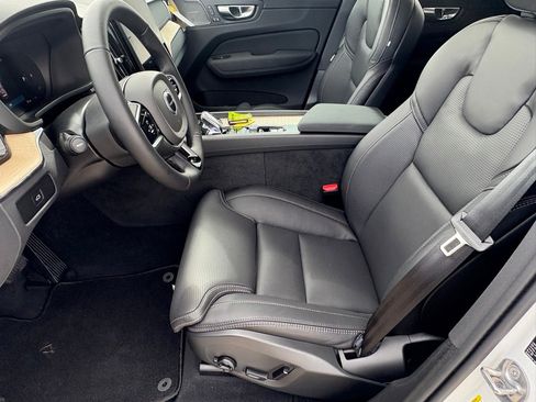 New 2026 Volvo XC60 B5 Ultra w/ Protection Package Premier image 17