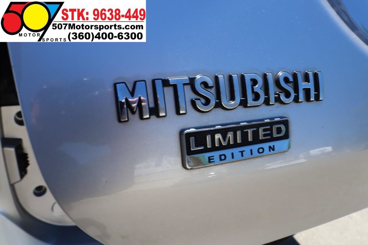 Used 2018 Mitsubishi Outlander LE AWD/4WD image 16