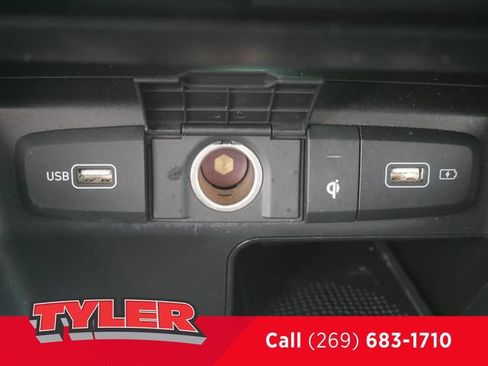 Used 2022 Hyundai Santa Cruz Limited AWD/4WD image 28