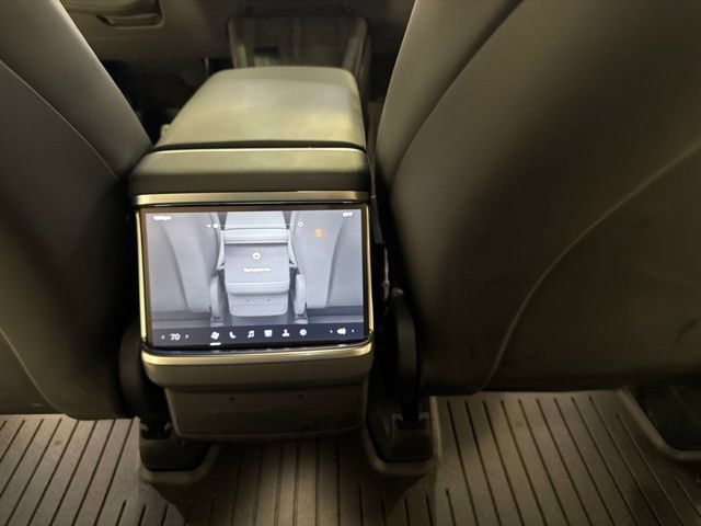 Used 2024 Tesla Model X AWD/4WD image 29