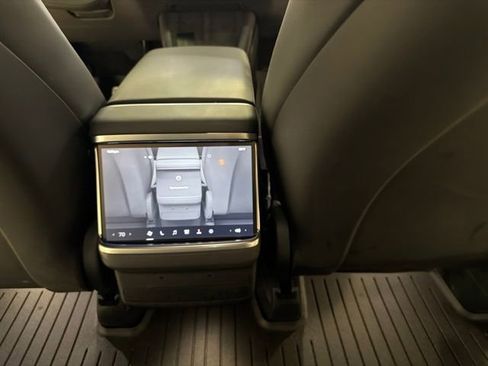 Used 2024 Tesla Model X AWD/4WD image 29