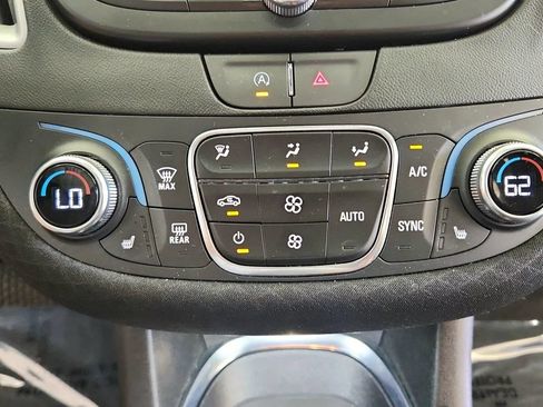 Used 2024 Chevrolet Malibu LT FWD image 22