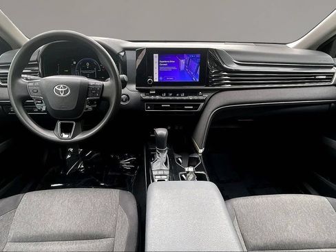 Used 2025 Toyota Camry LE FWD image 7