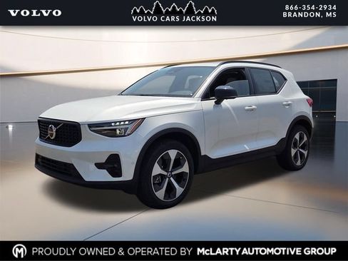 Certified 2026 Volvo XC40 B5 Plus w/ Protection Package Premier AWD/4WD image 7