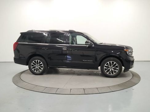 Used 2025 Ford Expedition Platinum AWD/4WD image 9