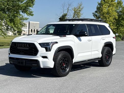 Used 2023 Toyota Sequoia TRD Pro AWD/4WD image 28