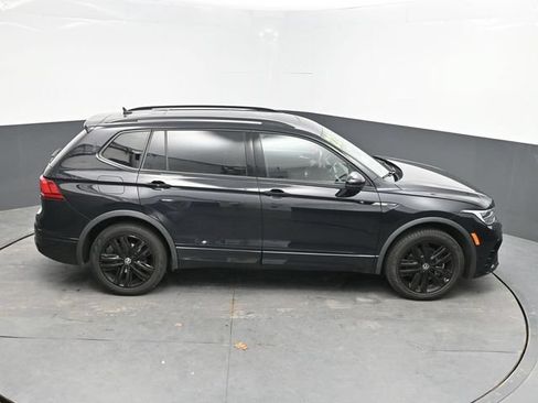 Used 2022 Volkswagen Tiguan SE R-Line AWD/4WD image 24