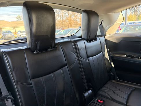 Used 2015 INFINITI QX60 FWD w/ Deluxe Touring Package image 12