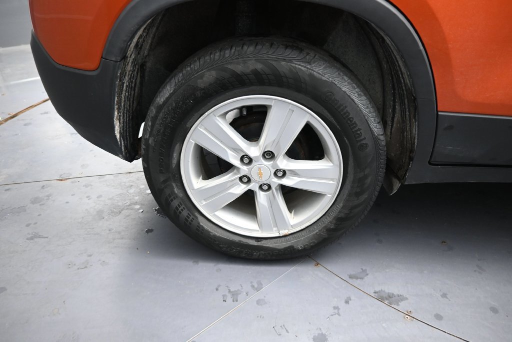 Used 2016 Chevrolet Trax LT FWD image 15