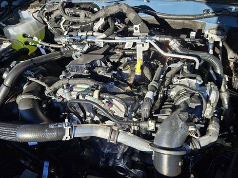 New 2025 Ford Bronco Base image 16