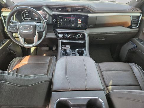 Used 2023 GMC Sierra 1500 Denali w/ Denali Reserve Package AWD/4WD image 18