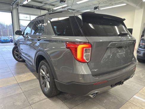 Used 2023 Ford Explorer XLT w/ Equipment Group 202A image 13