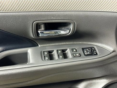 Used 2019 Mitsubishi Outlander SEL image 15