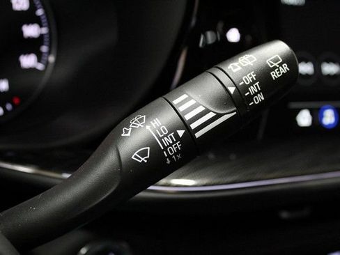 Certified 2023 Buick Envision Essence AWD/4WD image 25
