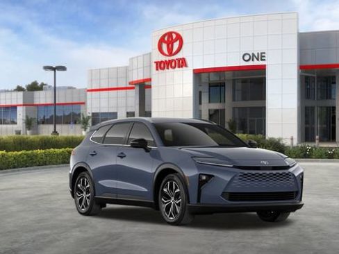 New 2025 Toyota Crown Signia image 16