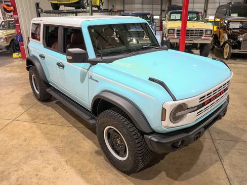 Used 2023 Ford Bronco Heritage Edition AWD/4WD image 31