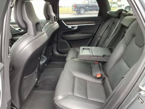 Used 2018 Volvo V90 T6 Cross Country w/ Convenience Package AWD/4WD image 29