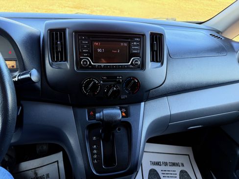 Used 2019 Nissan NV200 S w/ Cruise Control Package image 12