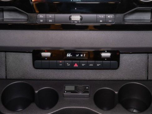 Used 2024 Mercedes-Benz Sprinter 2500 image 29
