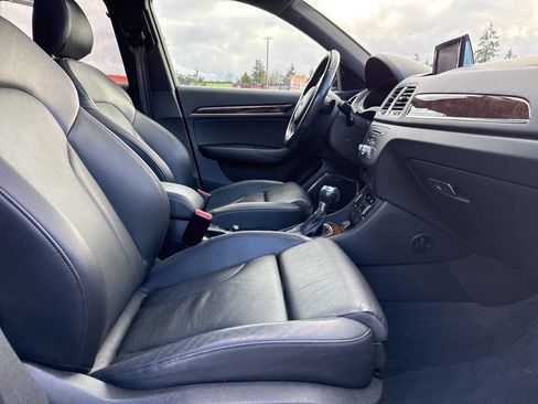 Used 2018 Audi Q3 2.0T Premium Plus w/ Premium Plus Package image 16