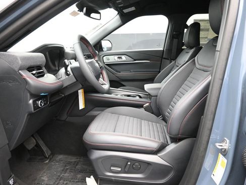 New 2025 Ford Explorer ST-Line w/ Premium Package image 19
