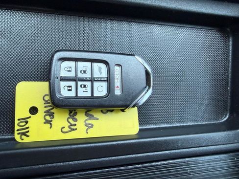 Used 2018 Honda Odyssey EX-L image 47
