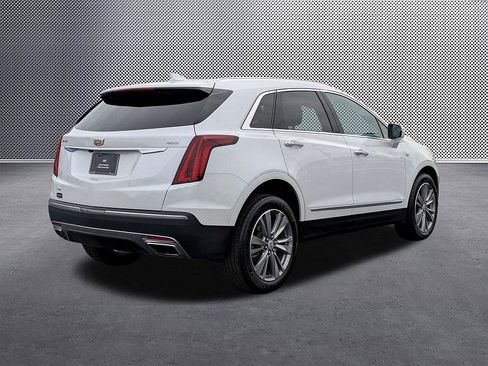 Certified 2025 Cadillac XT5 Premium Luxury image 5