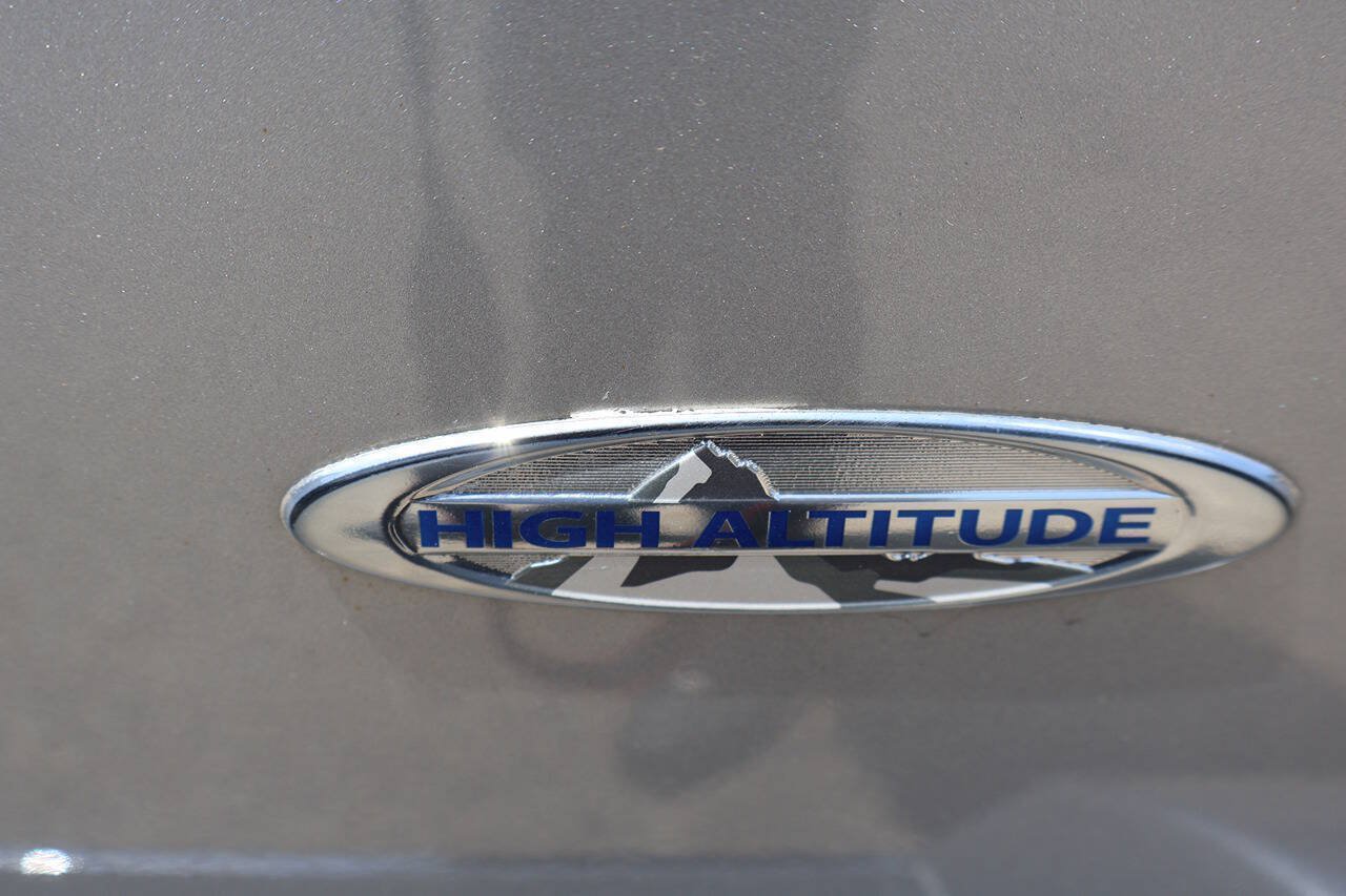 Used 2016 Jeep Patriot High Altitude FWD image 10