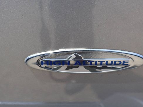 Used 2016 Jeep Patriot High Altitude FWD image 10