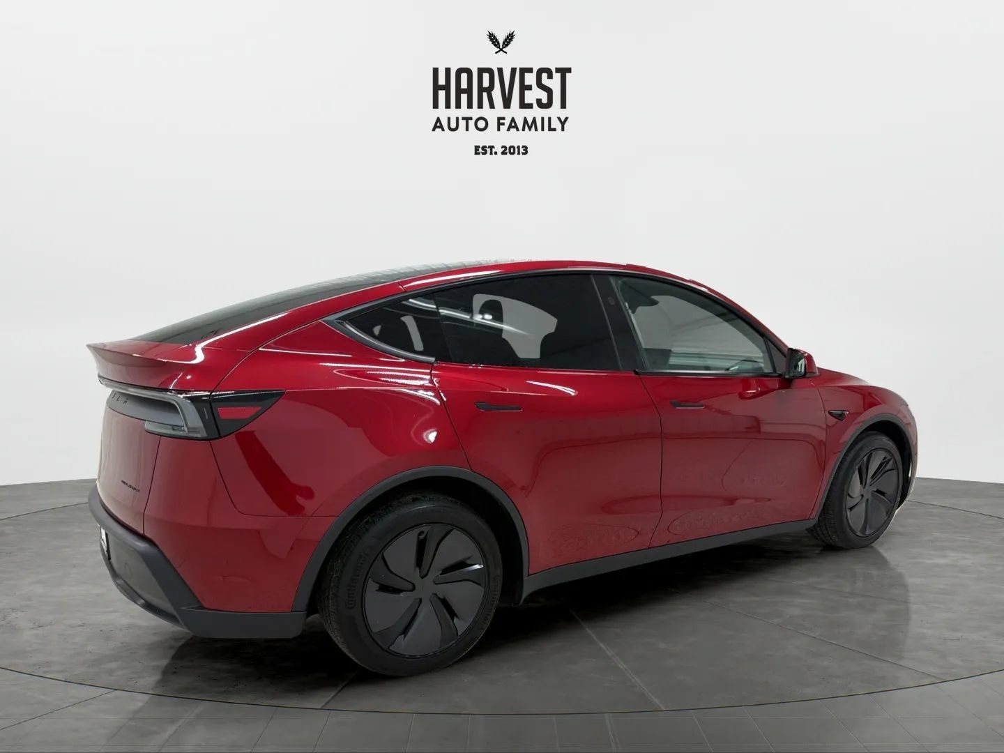 Used 2026 Tesla Model Y AWD image 7